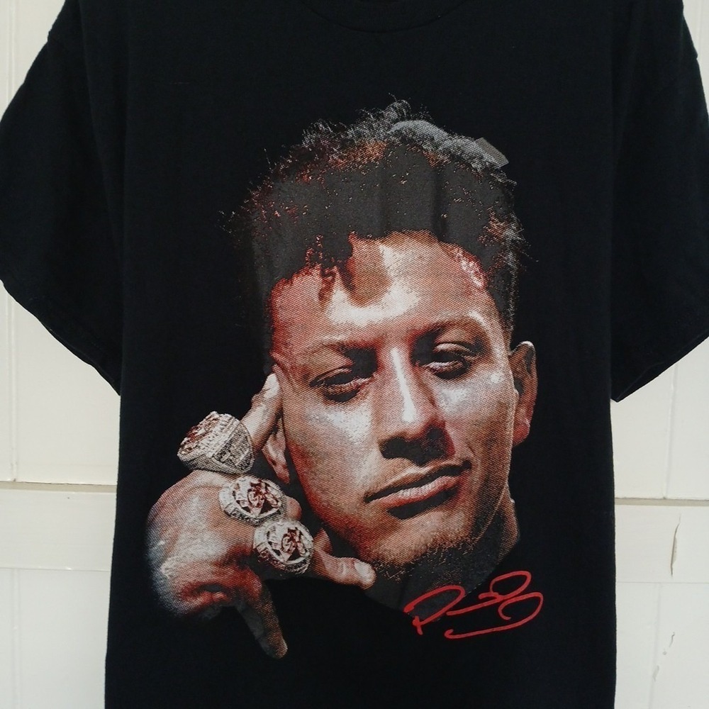 Patrick Mahomes 3-Peat T-Shirt Headgear Classics Men's XL Black Chiefs Rap Tee